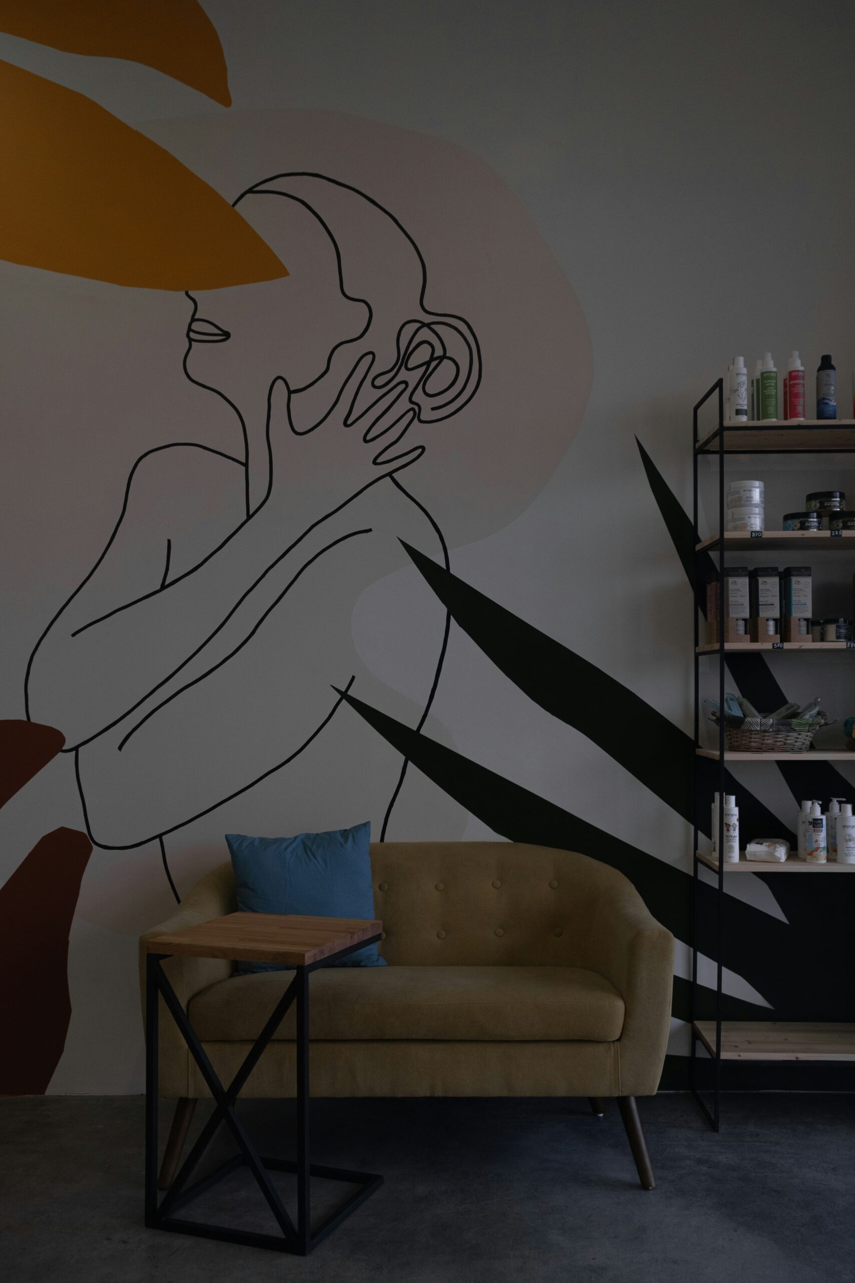 large-statement-wall-art-living-room