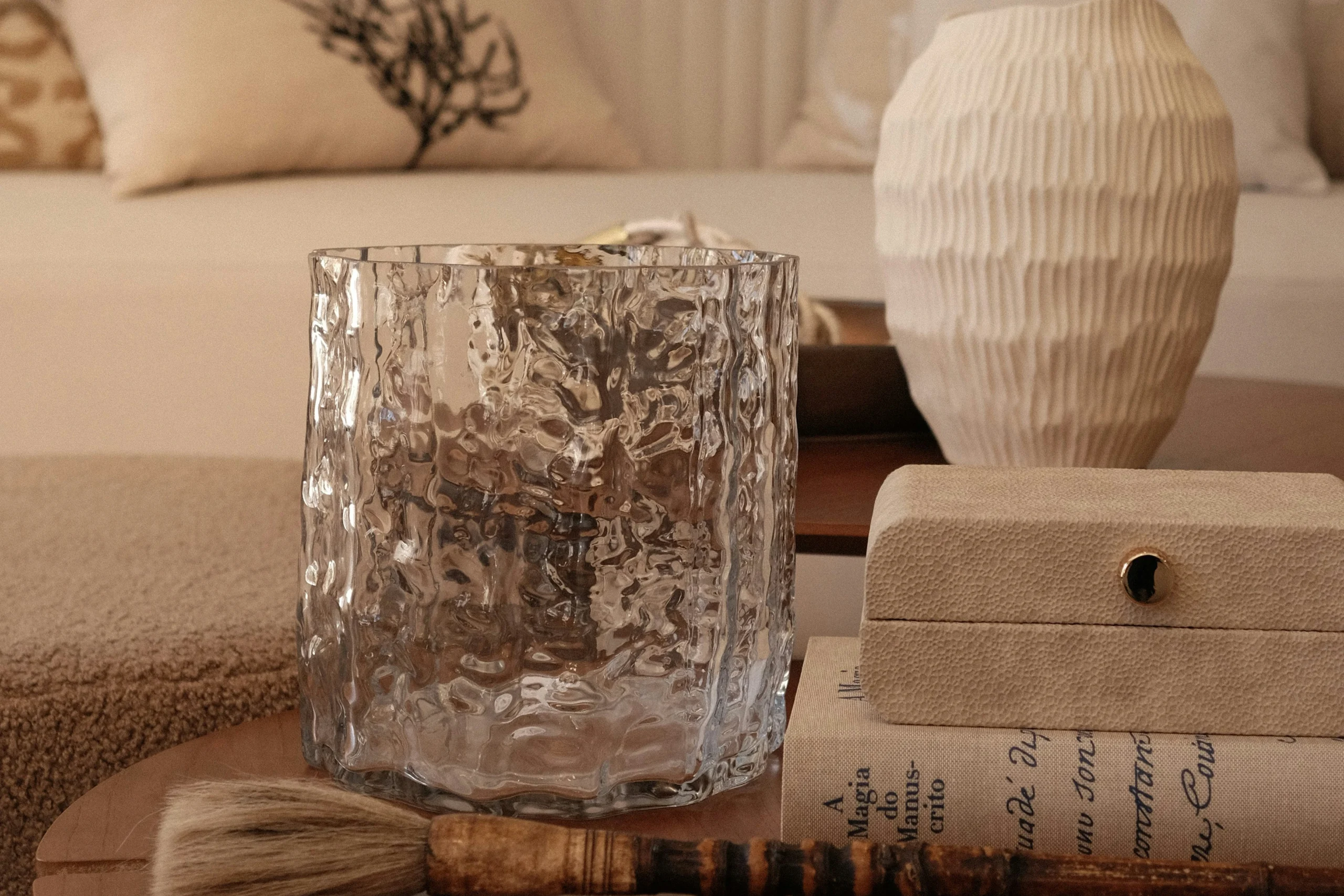 home-aesthetic-diy-neutral-living-room-modern