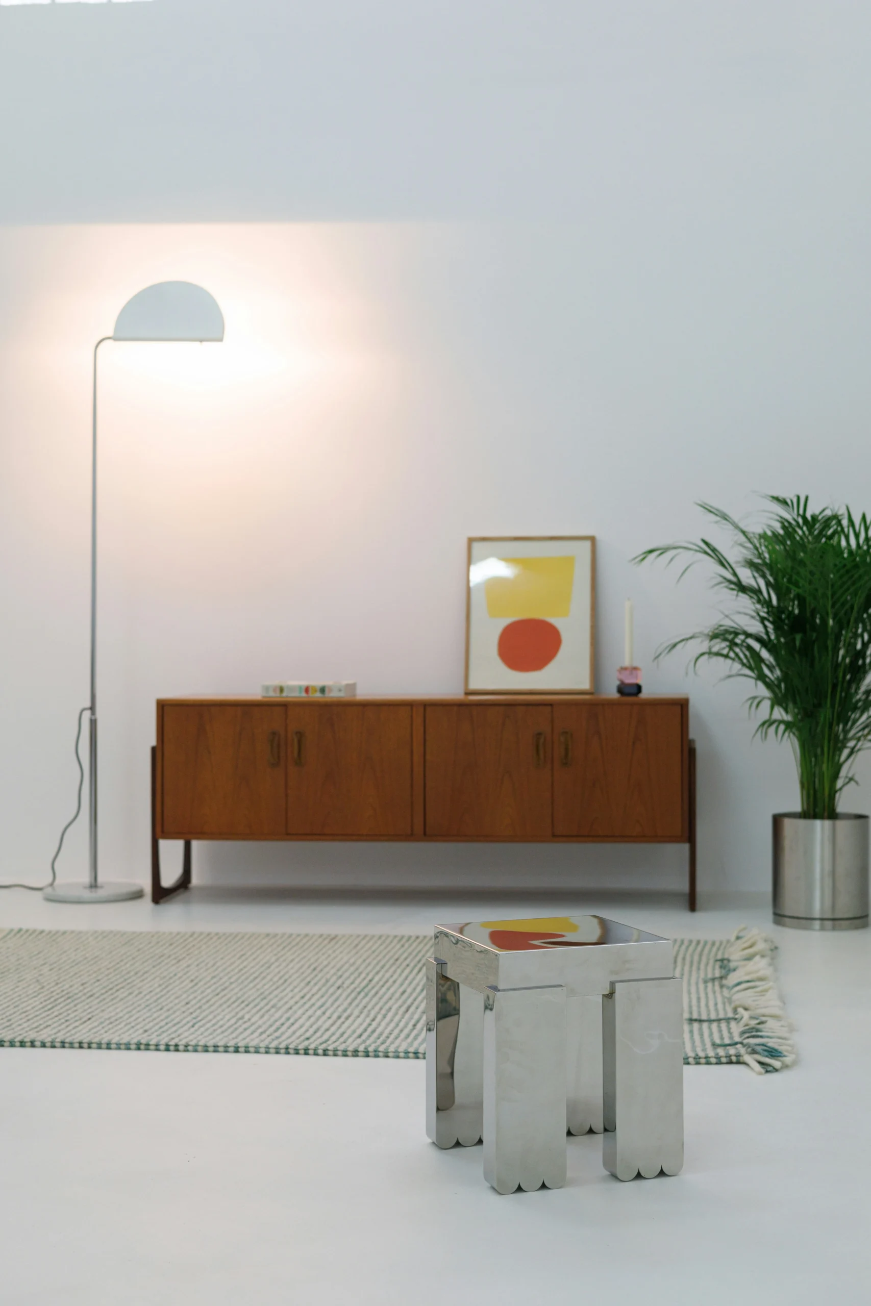 storage-cabinets-for-living-room