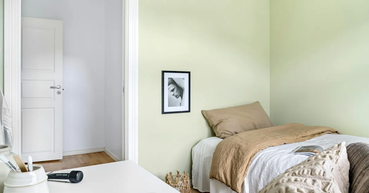 Bed in Corner: Cozy Layout Ideas to Maximize Small Bedrooms
