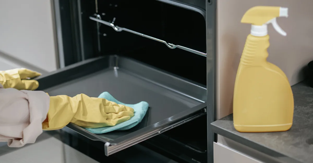 How to Clean Oven Grime: A Step-by-Step Guide for a Sparkling Finish