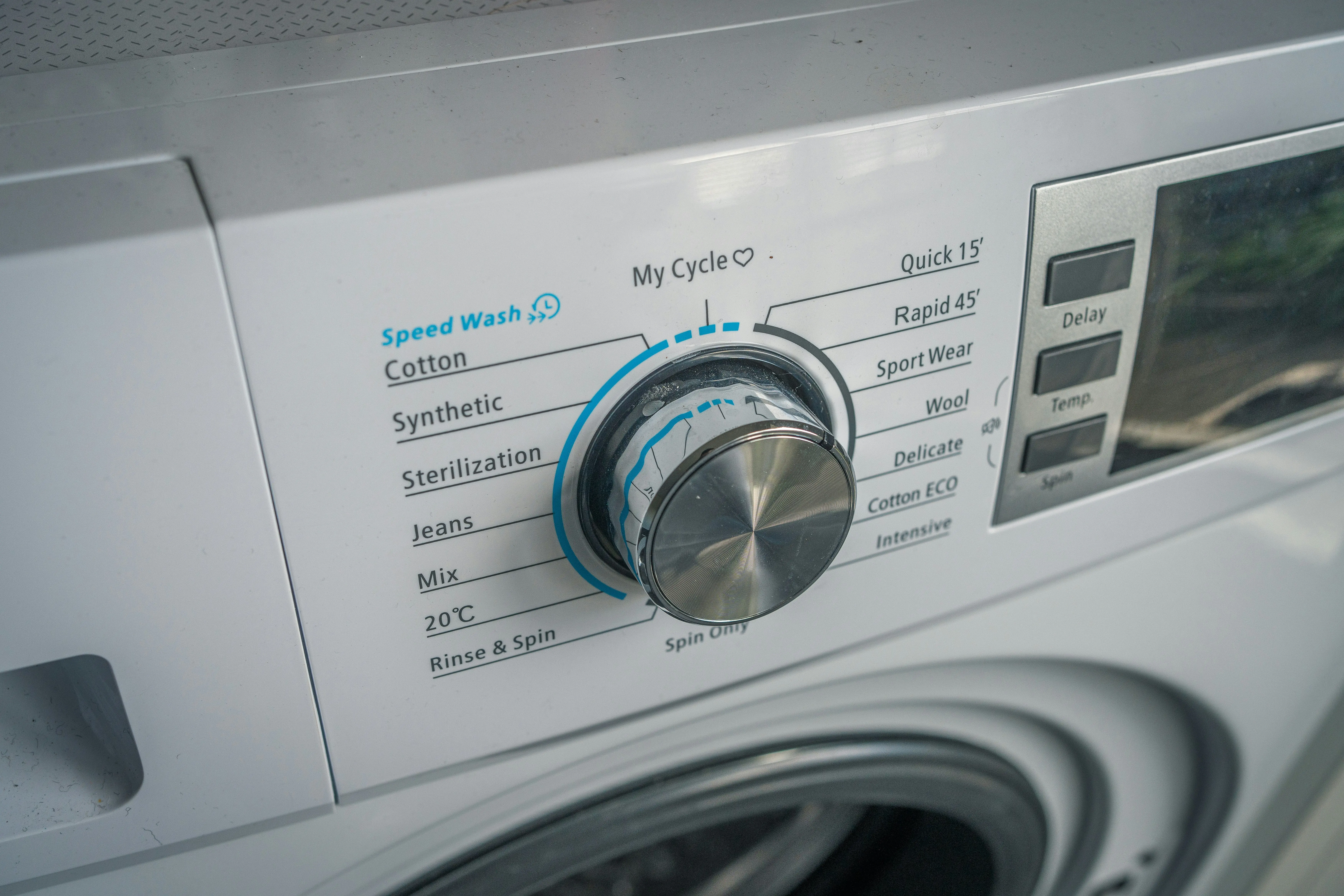 Stacked Washer Dryer Dimensions : 7 Crucial Sizing Tips !