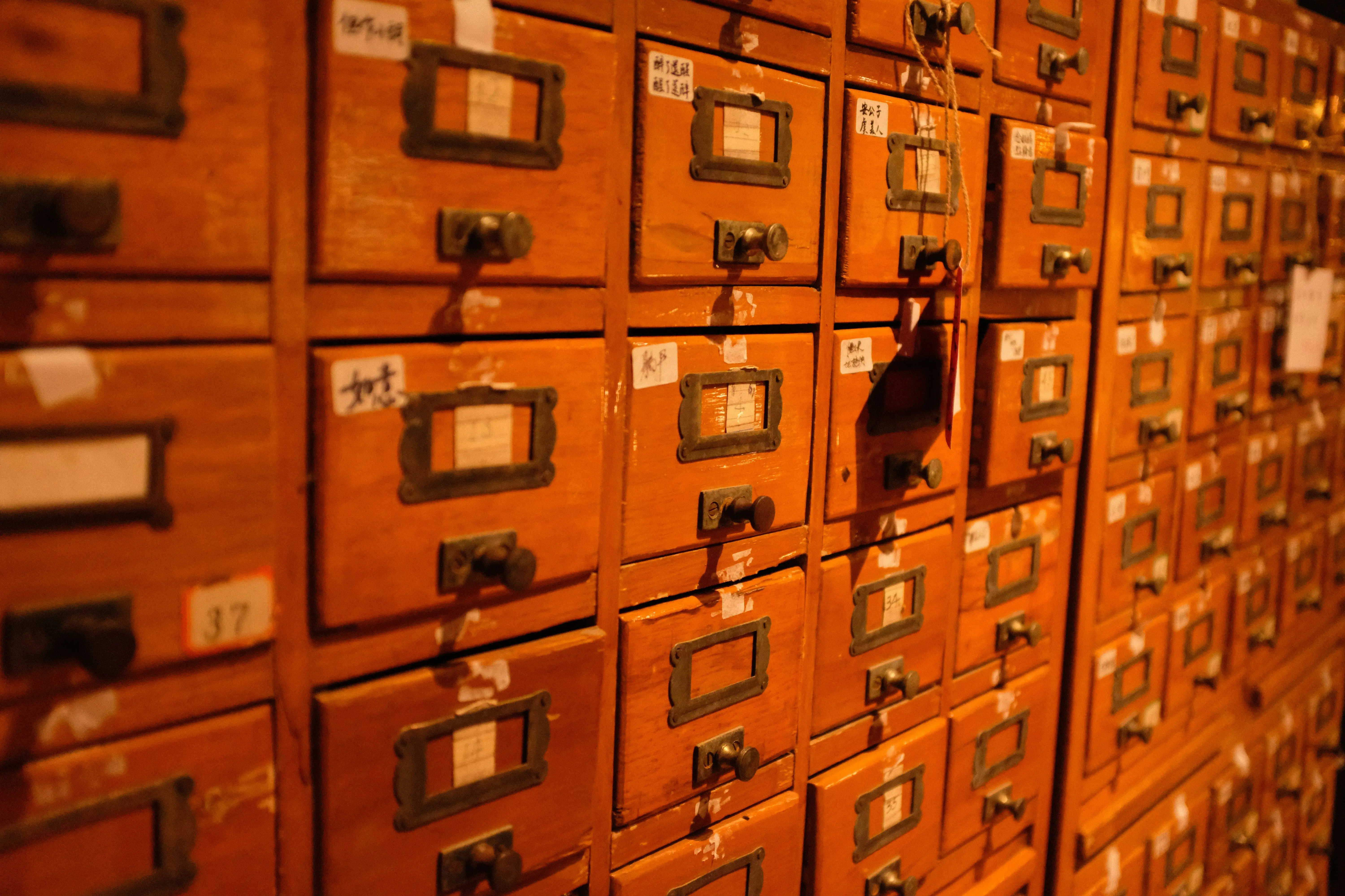 Record Storage Cabinet : 7 Amazing Finds for Collectors