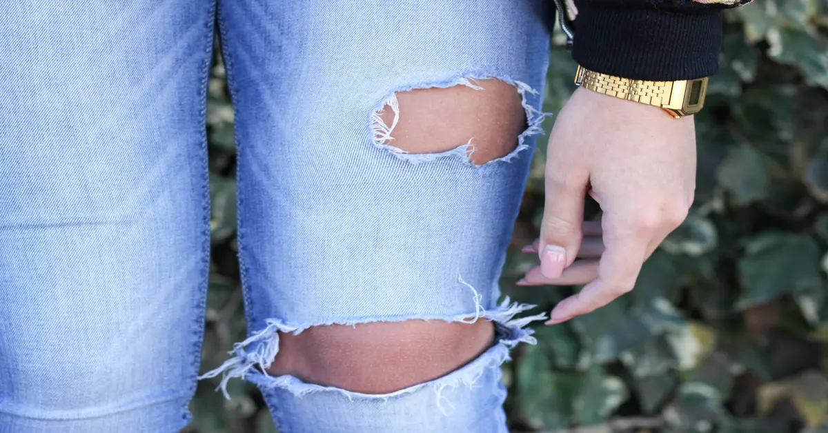 how to get blood out of jeans