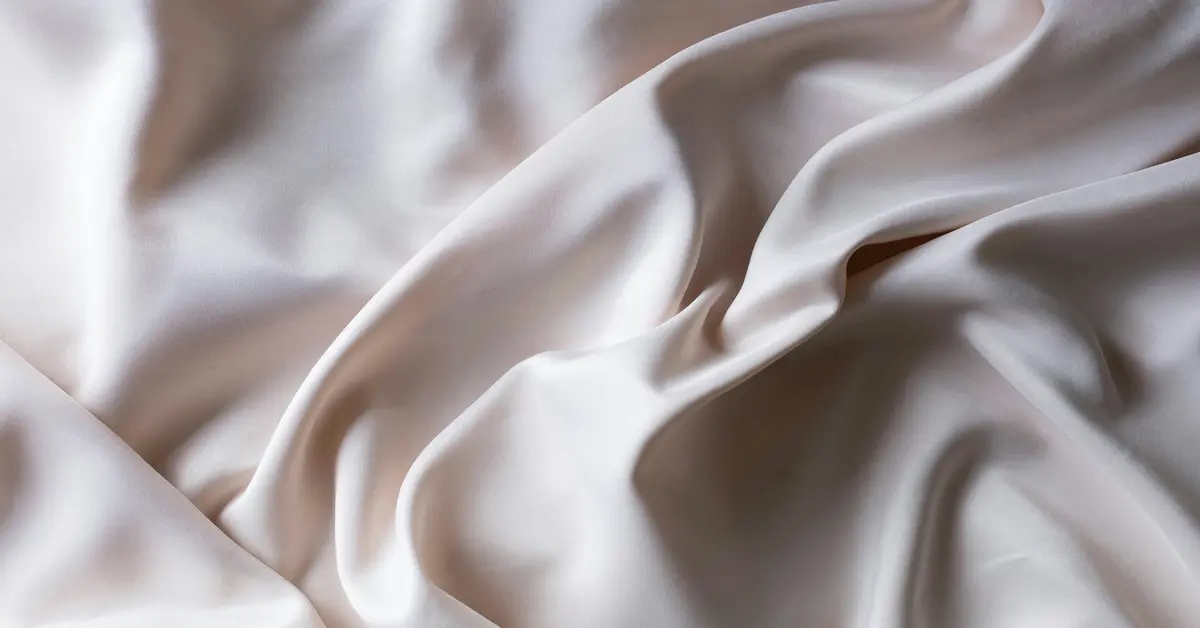 how to wash silk