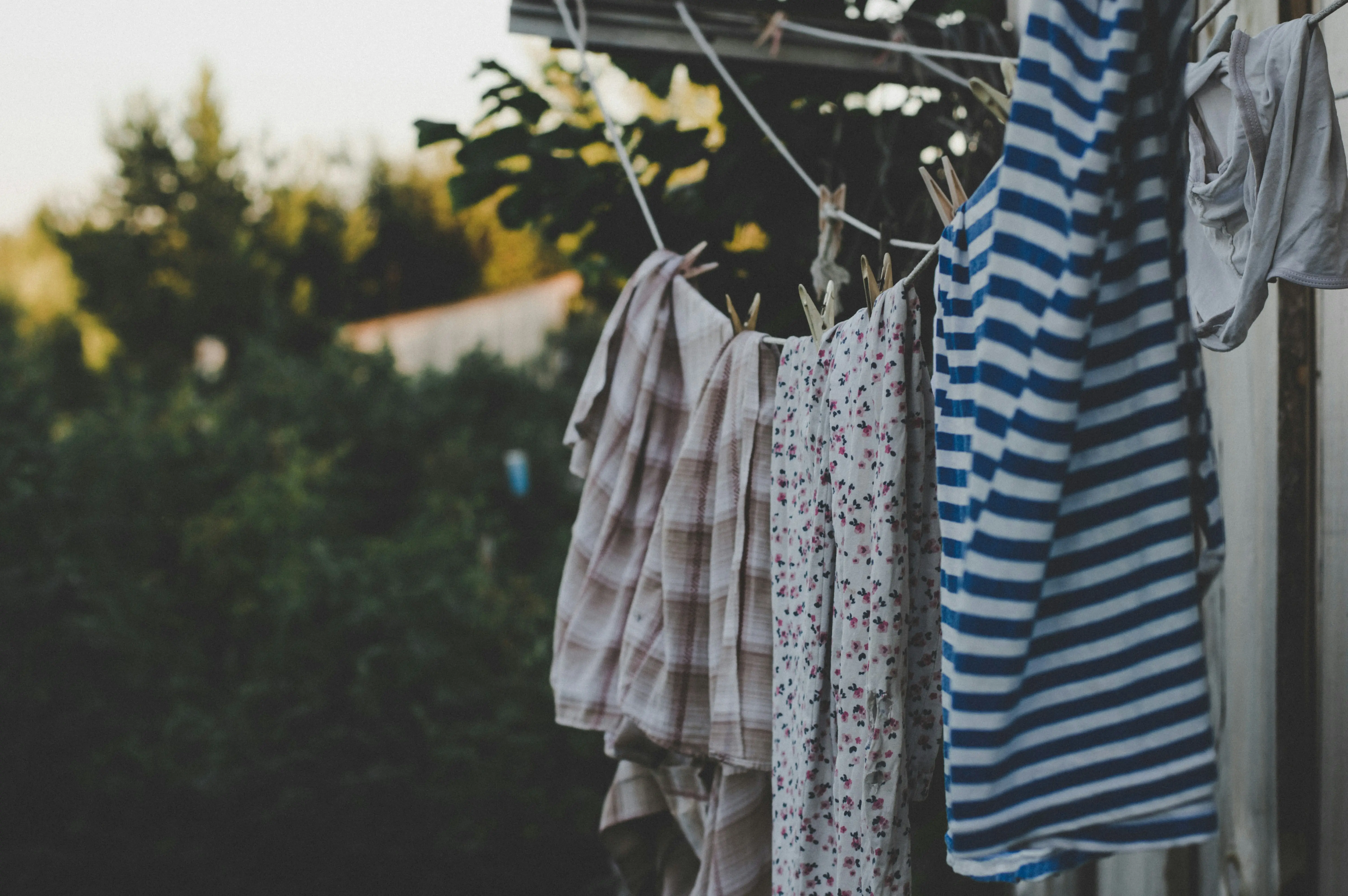 How to Get Urine Smell Out of Clothes : 7 Brilliant Fixes
