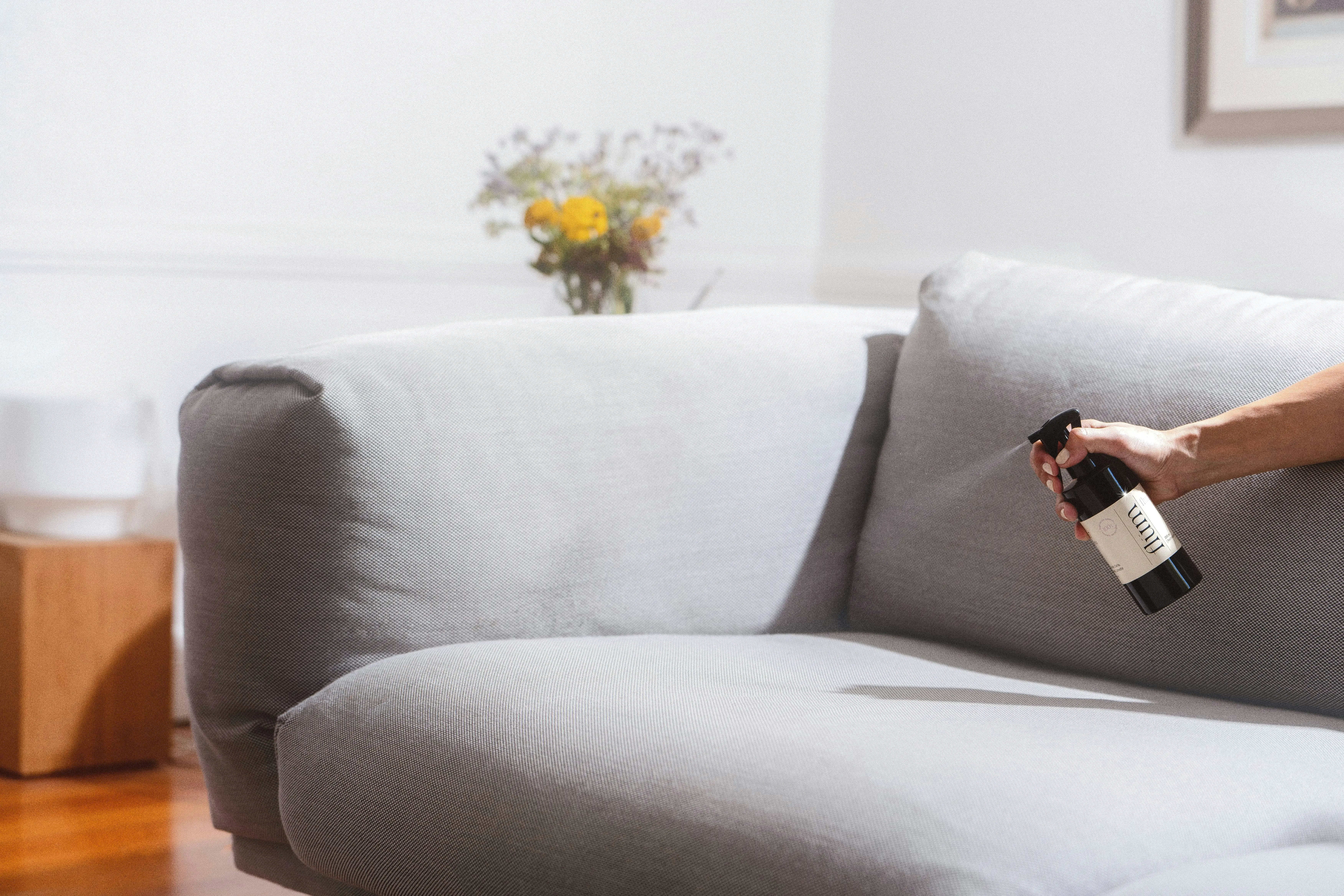 How to Clean Upholstered Furniture : 7 Easy Steps