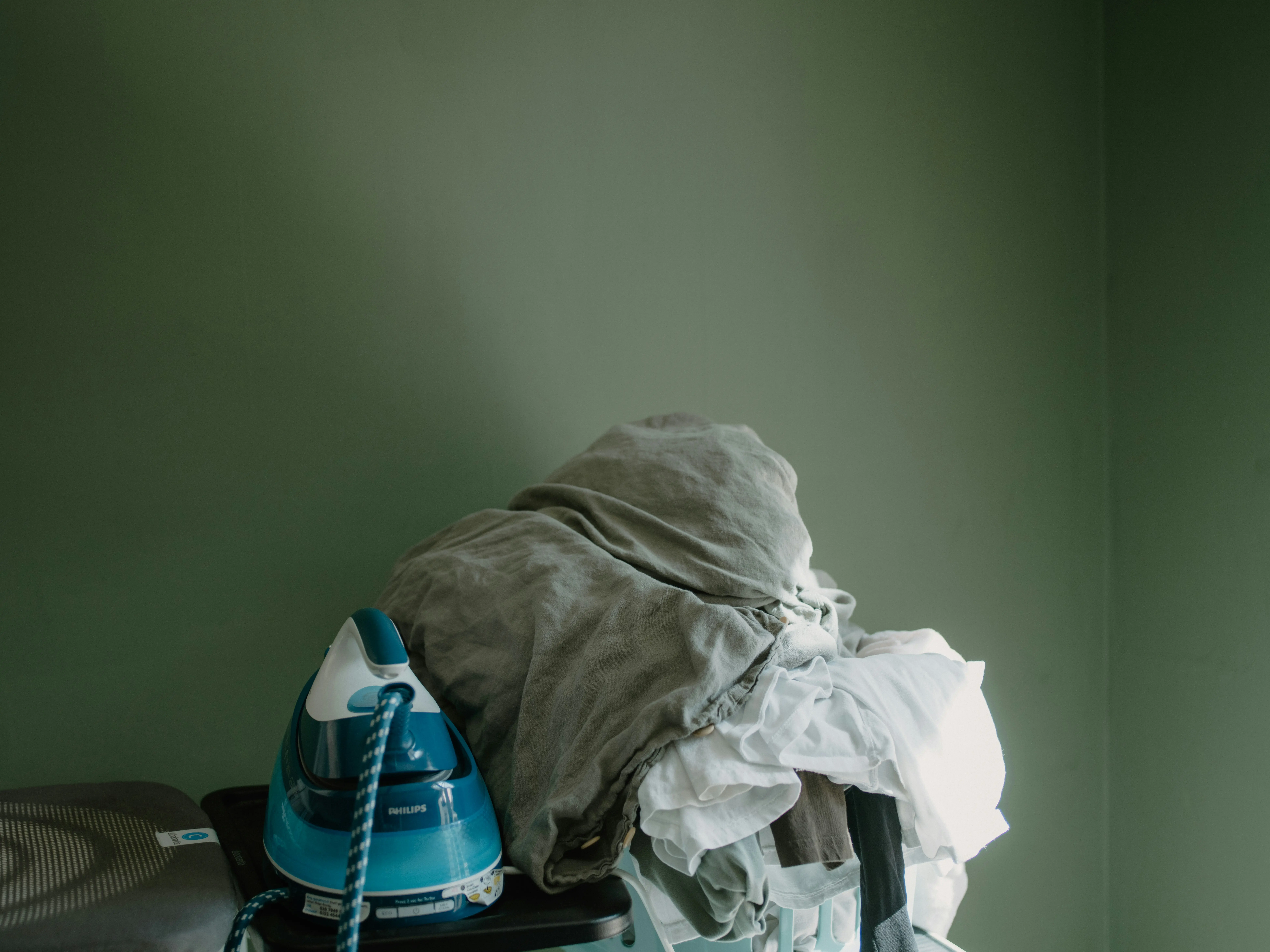 How to Get Rid of Mildew Smell in Clothes : 5 Pro Tips !