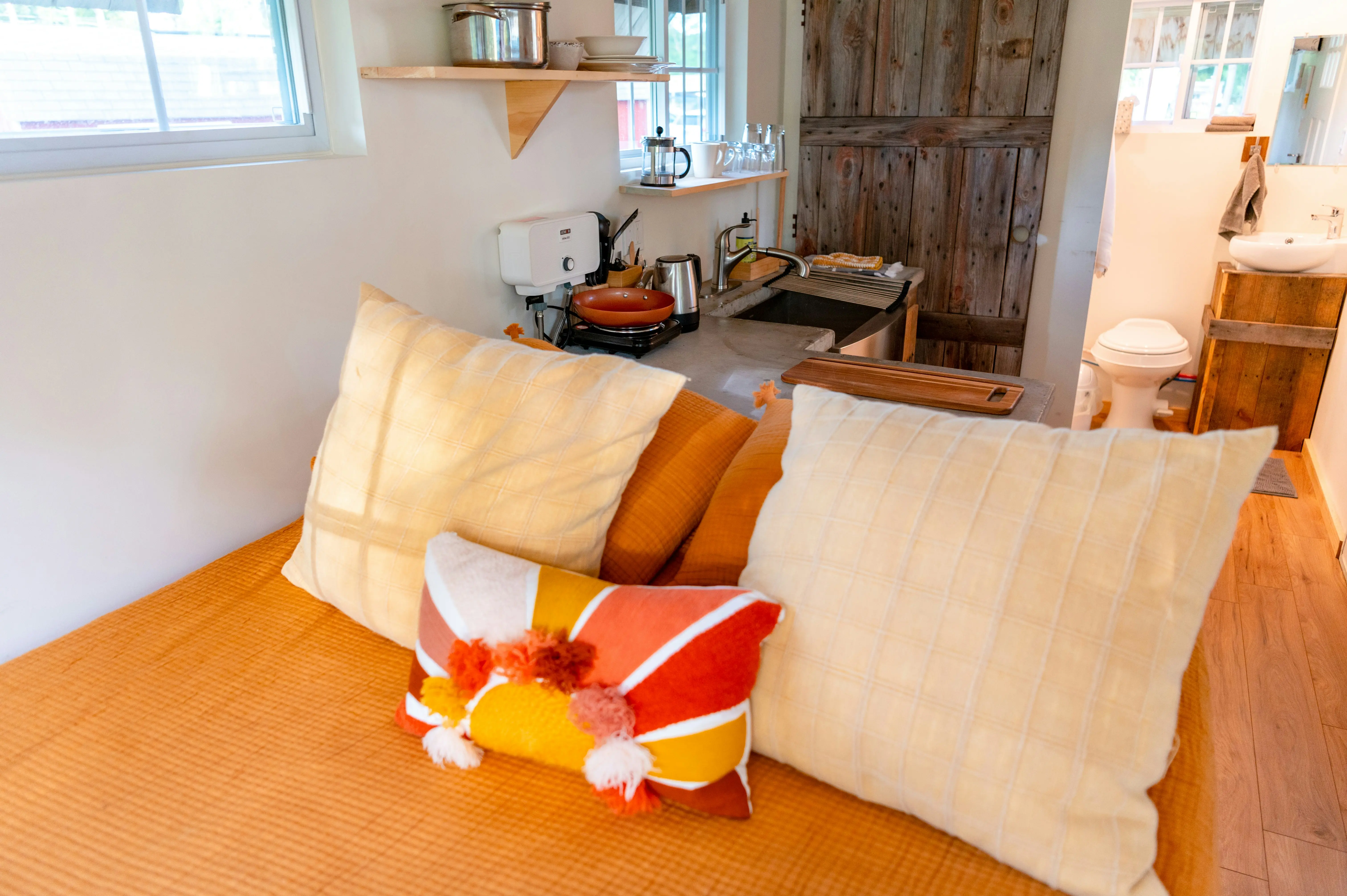 Tiny Home with 2 Bedrooms : 5 Creative Ideas !