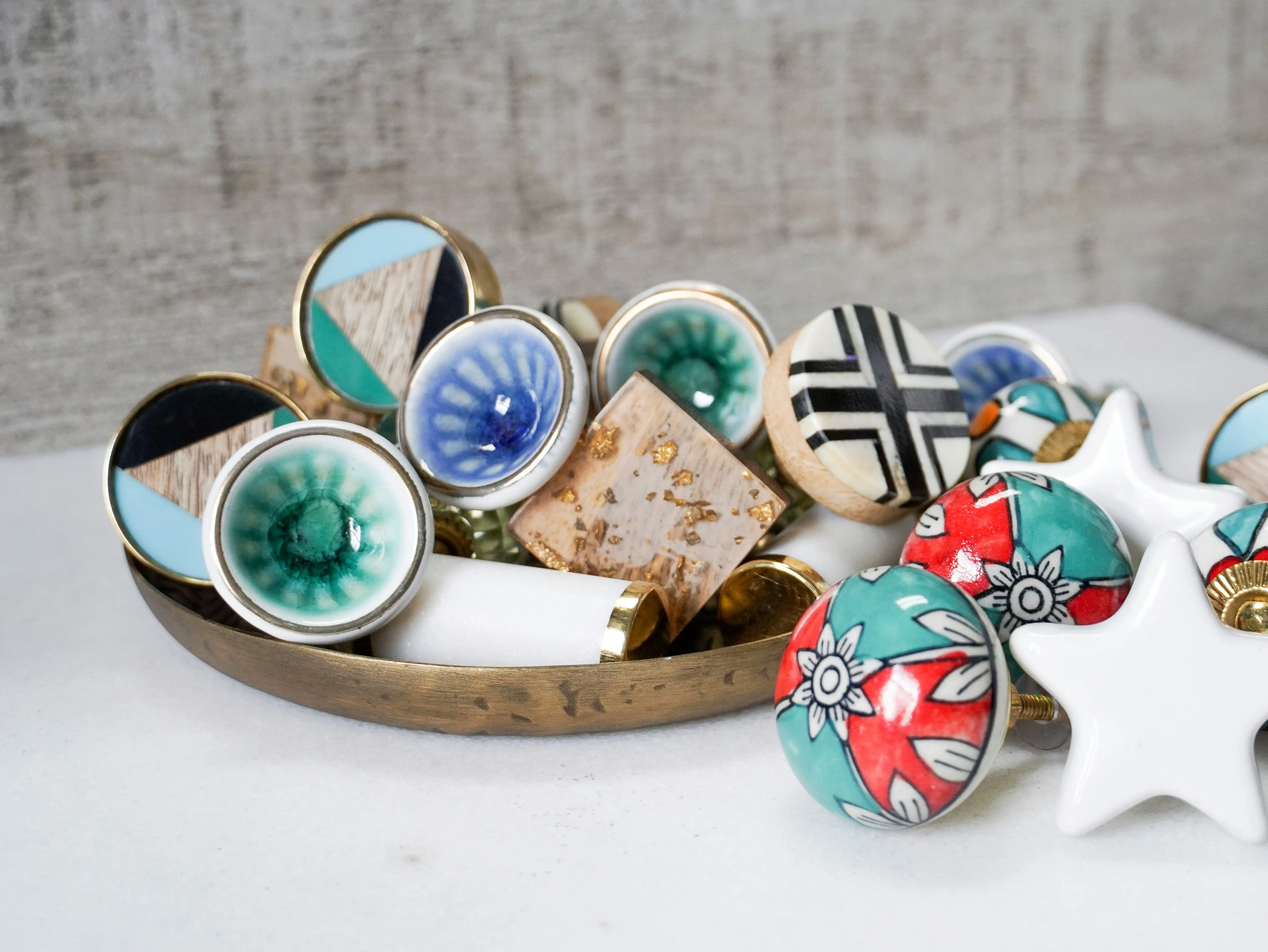Modern Cabinet Knobs : 7 Amazing Styles to Revamp Your Kitchen !