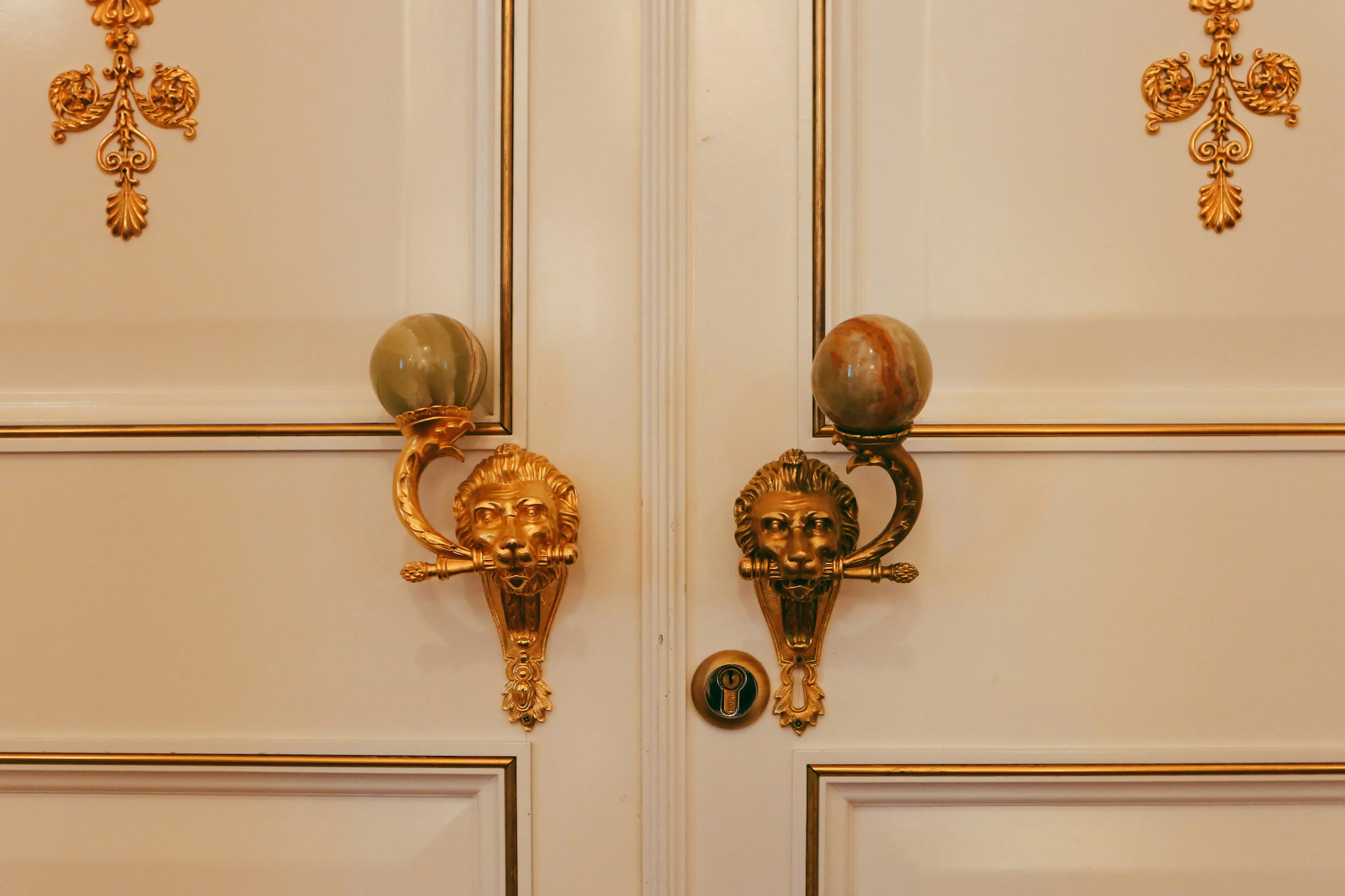 Gold Drawer Pulls : 7 Amazing Upgrades for Kitchens