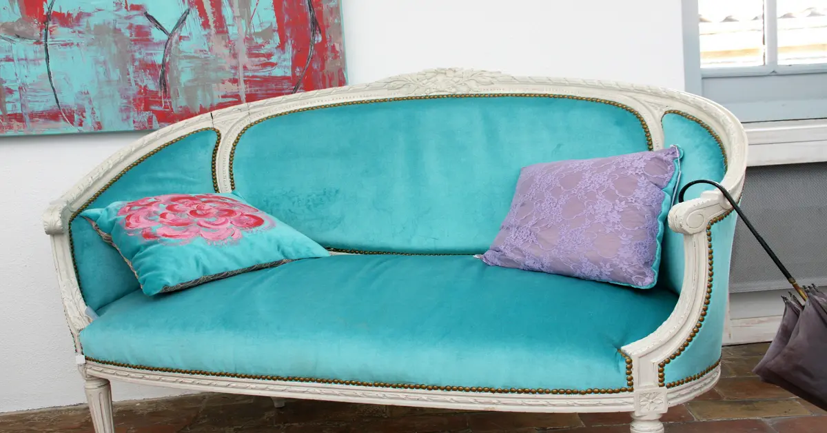 blue decorative pillows