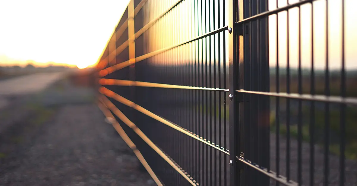 fence invisible cost