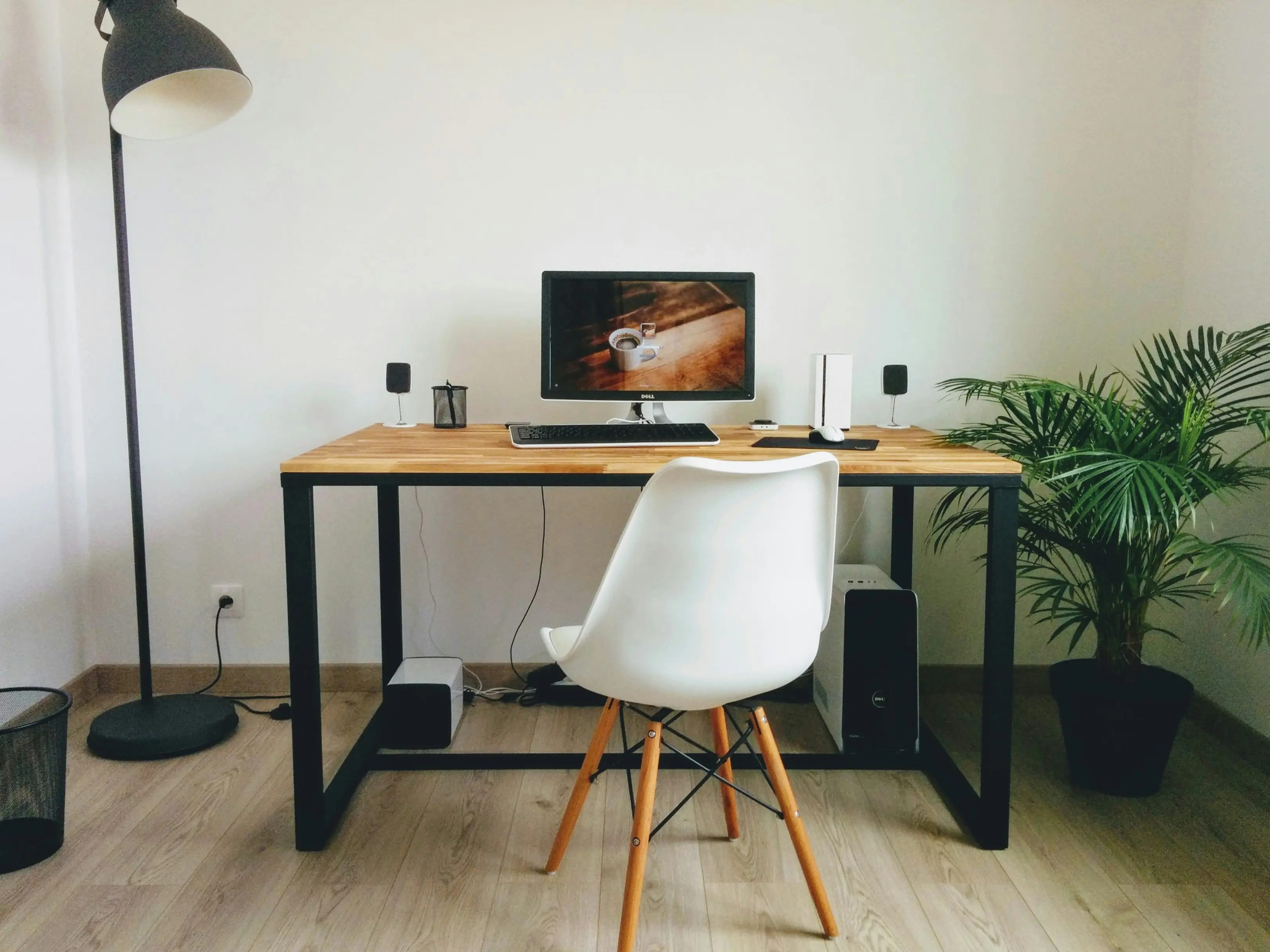 Metal Desk Legs : 7 Amazing DIY Ideas