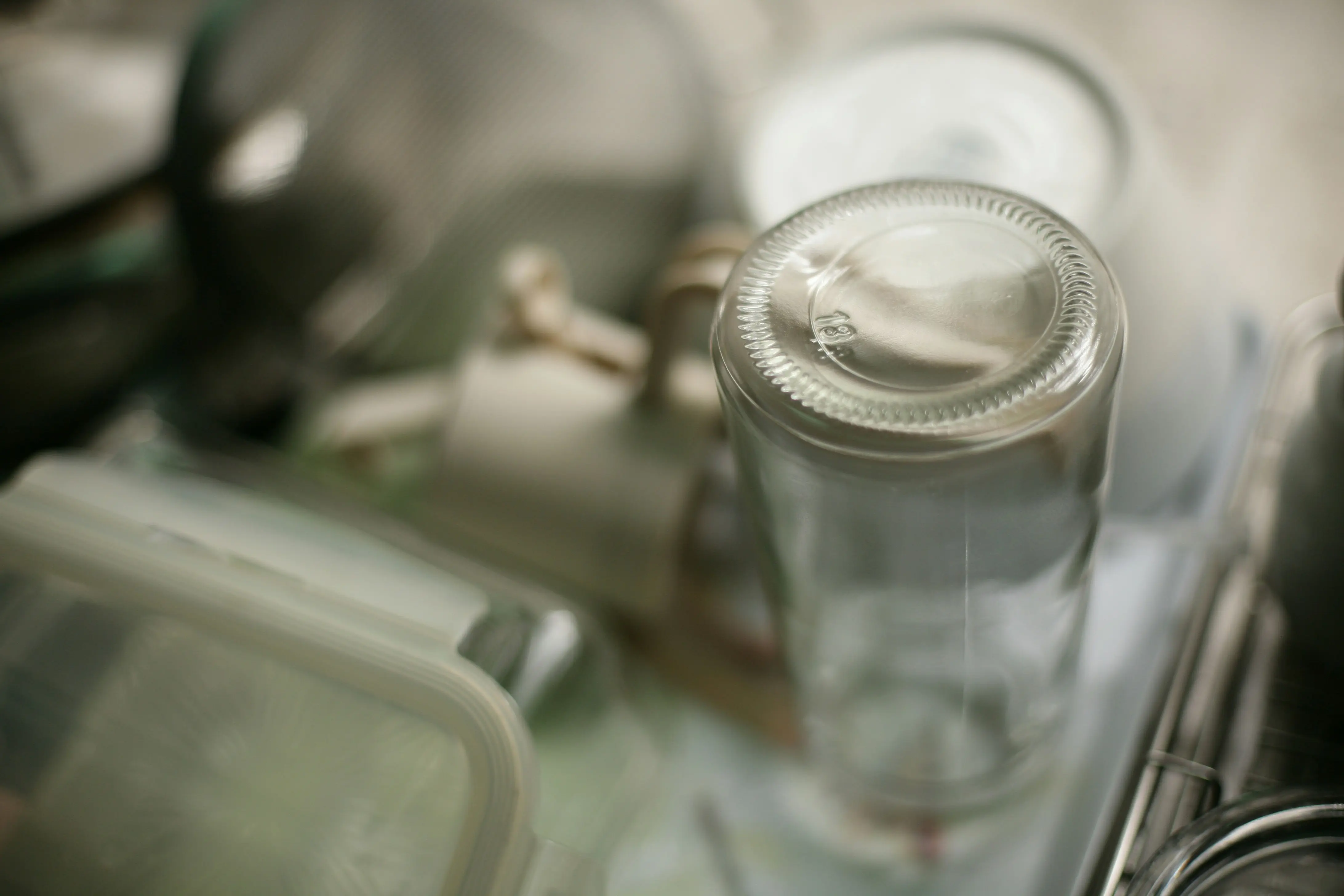 Glassware Storage Containers : 7 Brilliant Kitchen Hacks