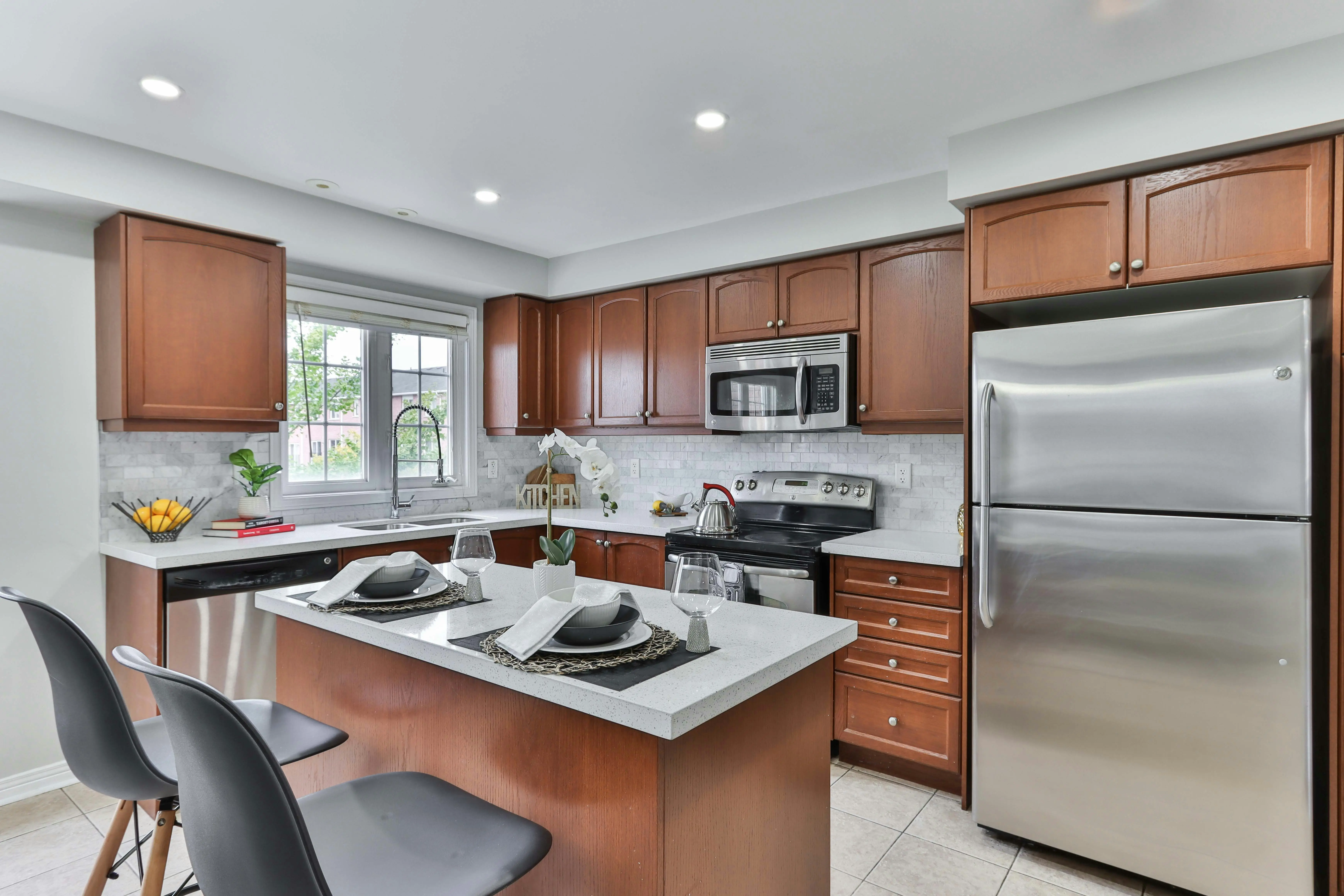 Cherry Wood Kitchen Cabinets : 5 Amazing Reasons