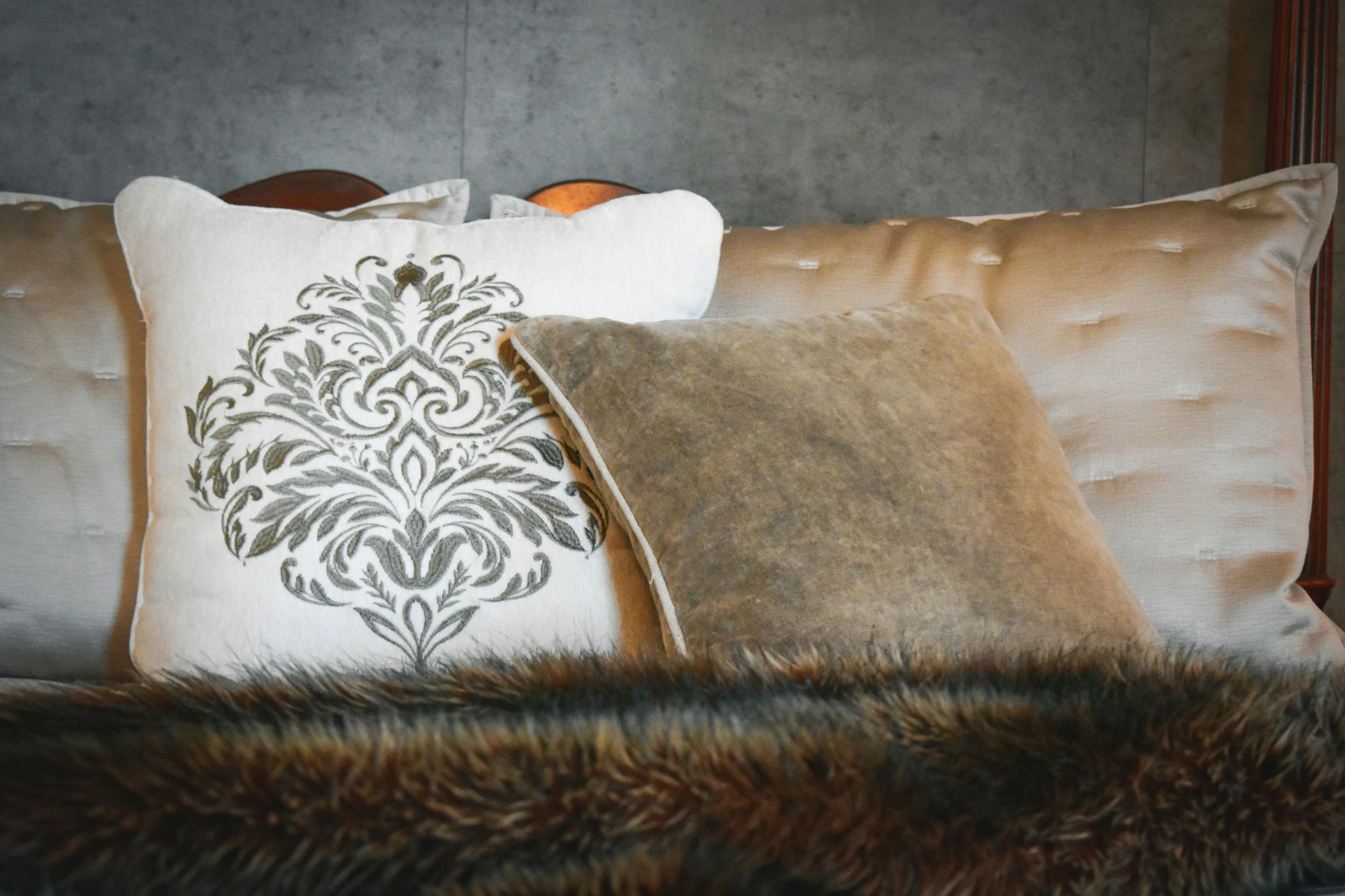 Lumbar Pillow Covers : 5 Amazing Style Updates !