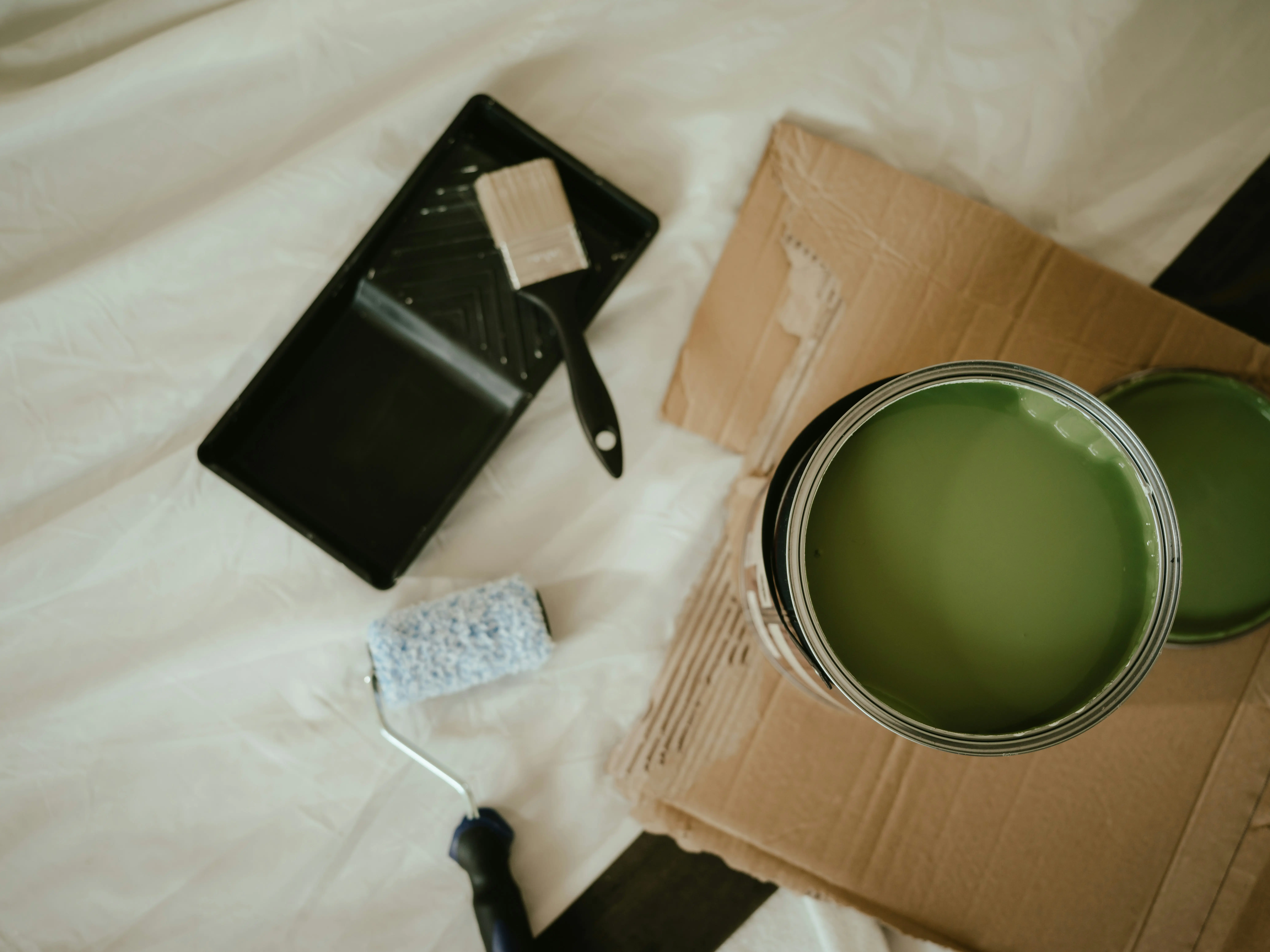 Paint Trays : 5 Amazing Types for Flawless Painting
