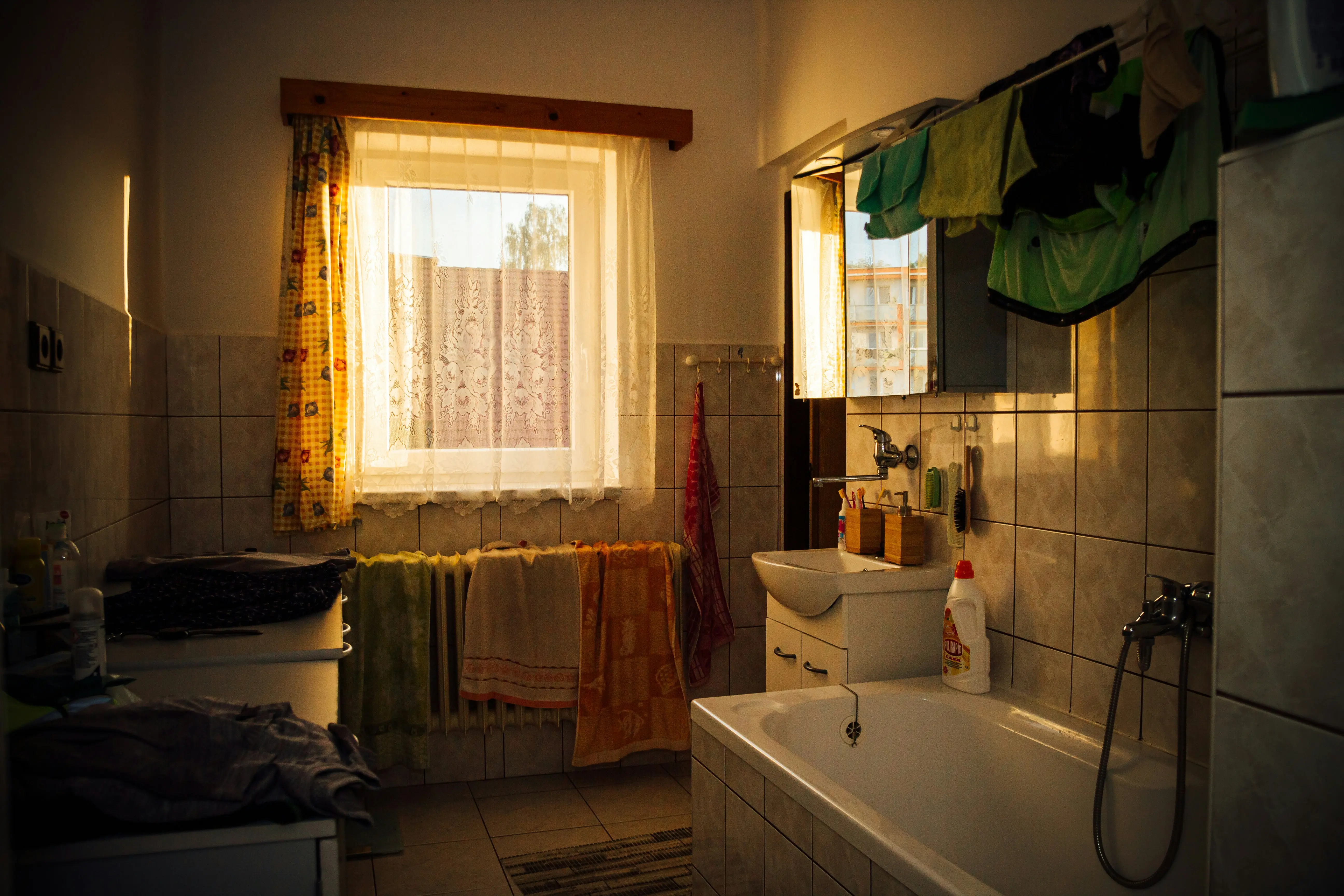 Messy House No More : 5 Transformative Cleaning Hacks