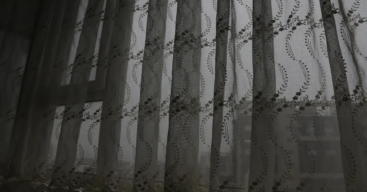 patterned drapes