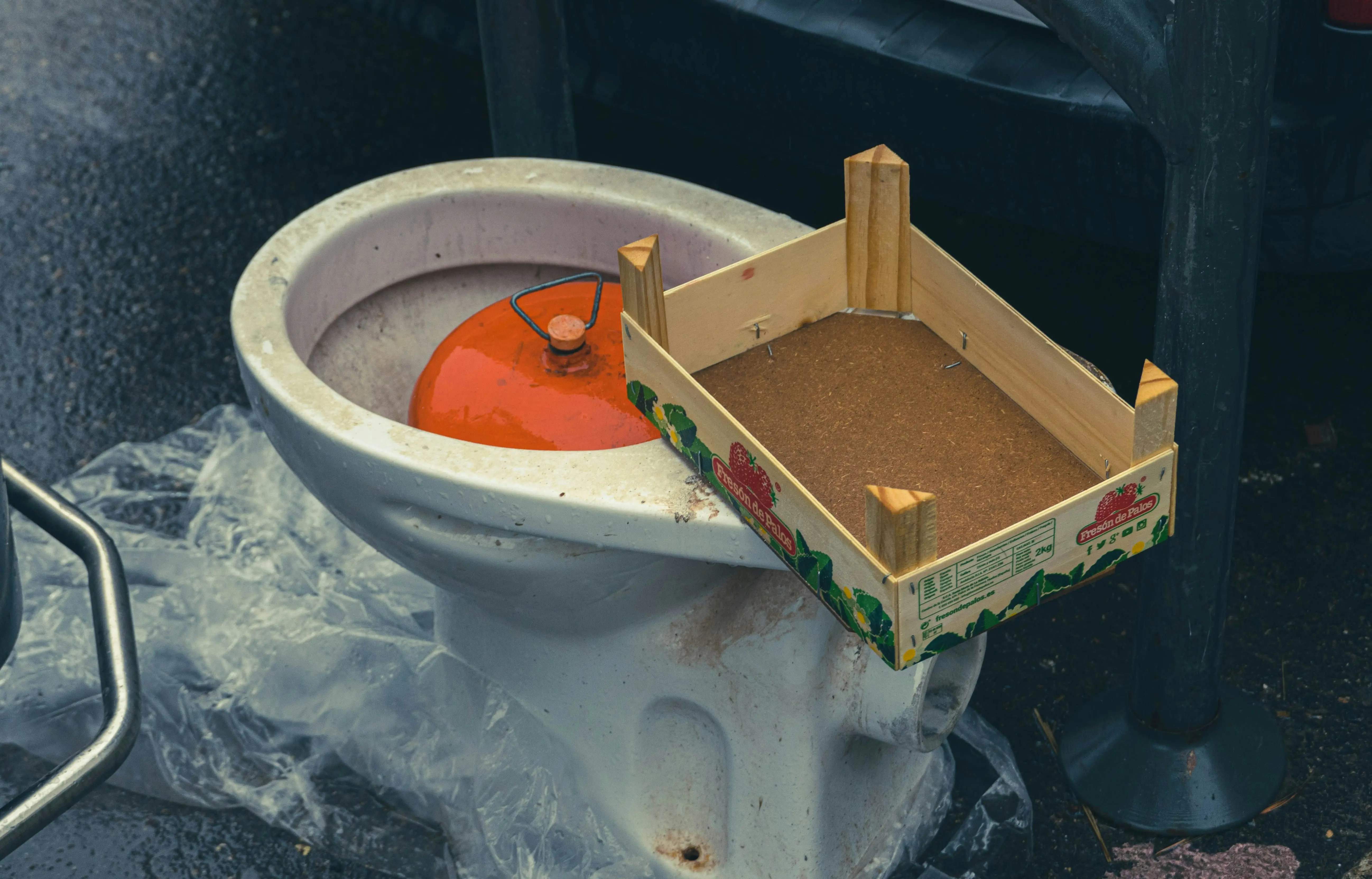 Toilet Flapper Not Sealing ? Fix It in 5 Easy Steps !